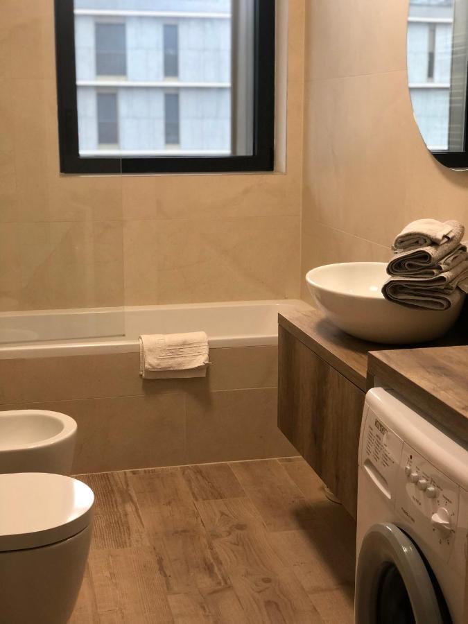 Loft With Terrace In Uptown Milan Near Rho Fiera Apartment Pero Exterior photo